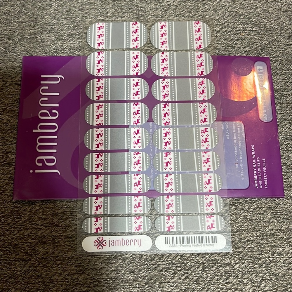 Jamberry. Feeling Festive (Matte) A684